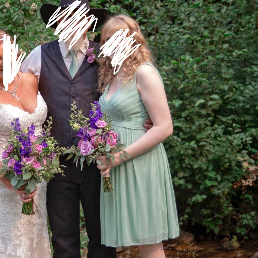 David’s Bridal Mint Knee-Length Bridesmaid Dress